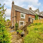 2 Bed In Oc-87227 Egremont (Cumbria)