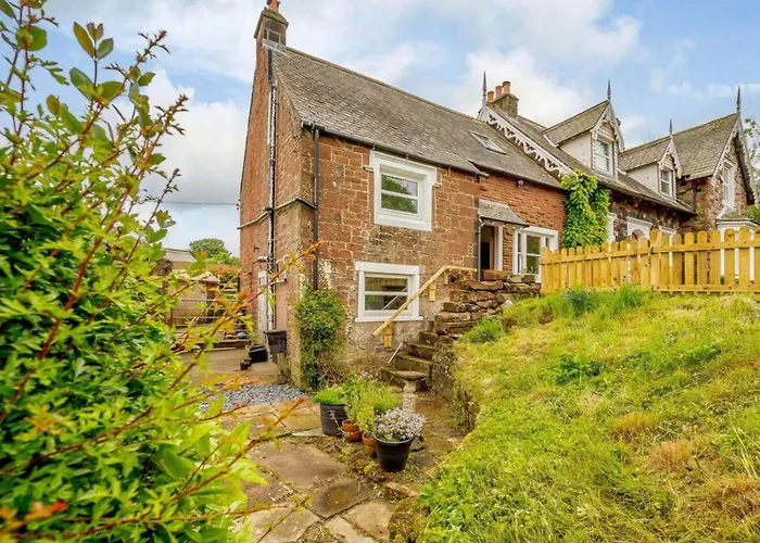 2 Bed In Oc-87227 Egremont (Cumbria)